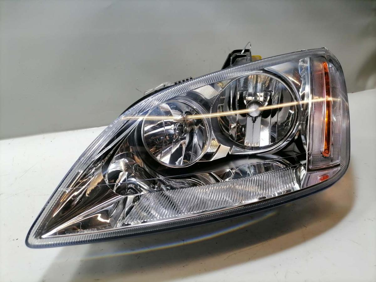 Ford Focus C Max Scheinwerfer links Halogen TYC BJ03